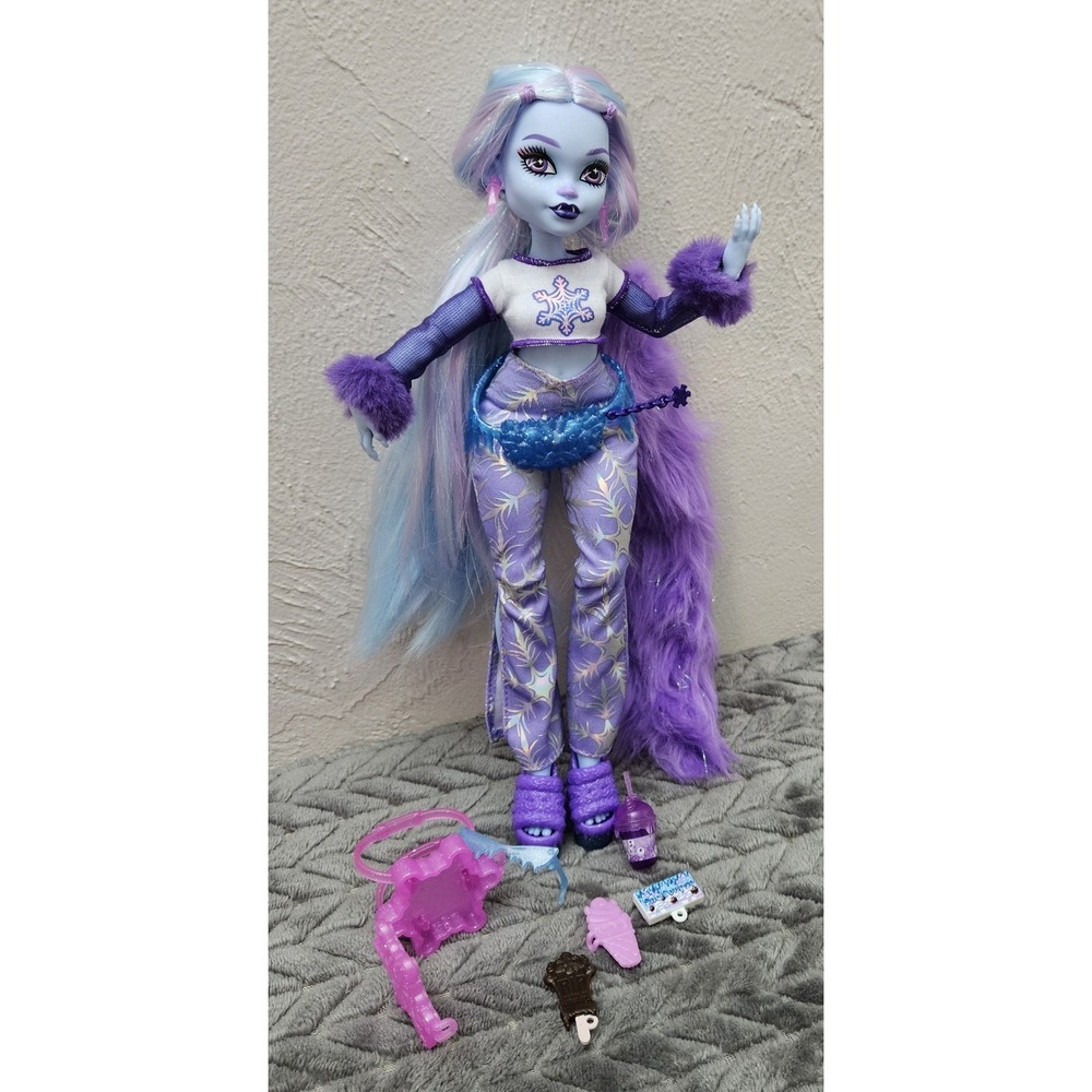 Monster High Abbey Bominable Doll With Accessories Blue Complexion Purple Eyes - Picture 2 of 11